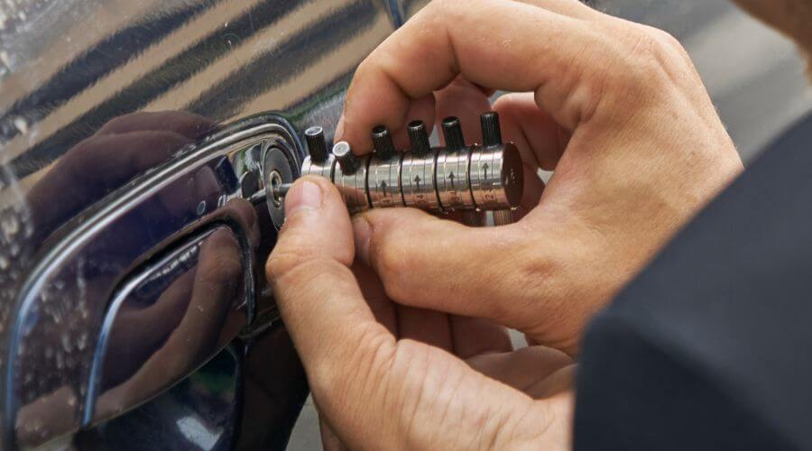 Professional residential roofers in Waverly, TN